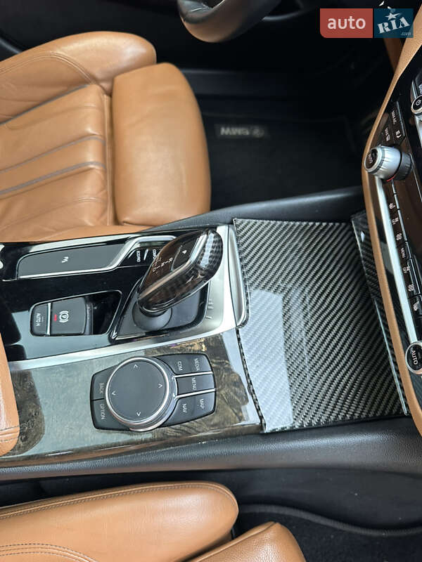 Седан BMW 5 Series 2017 в Киеве