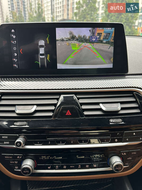 Седан BMW 5 Series 2017 в Киеве