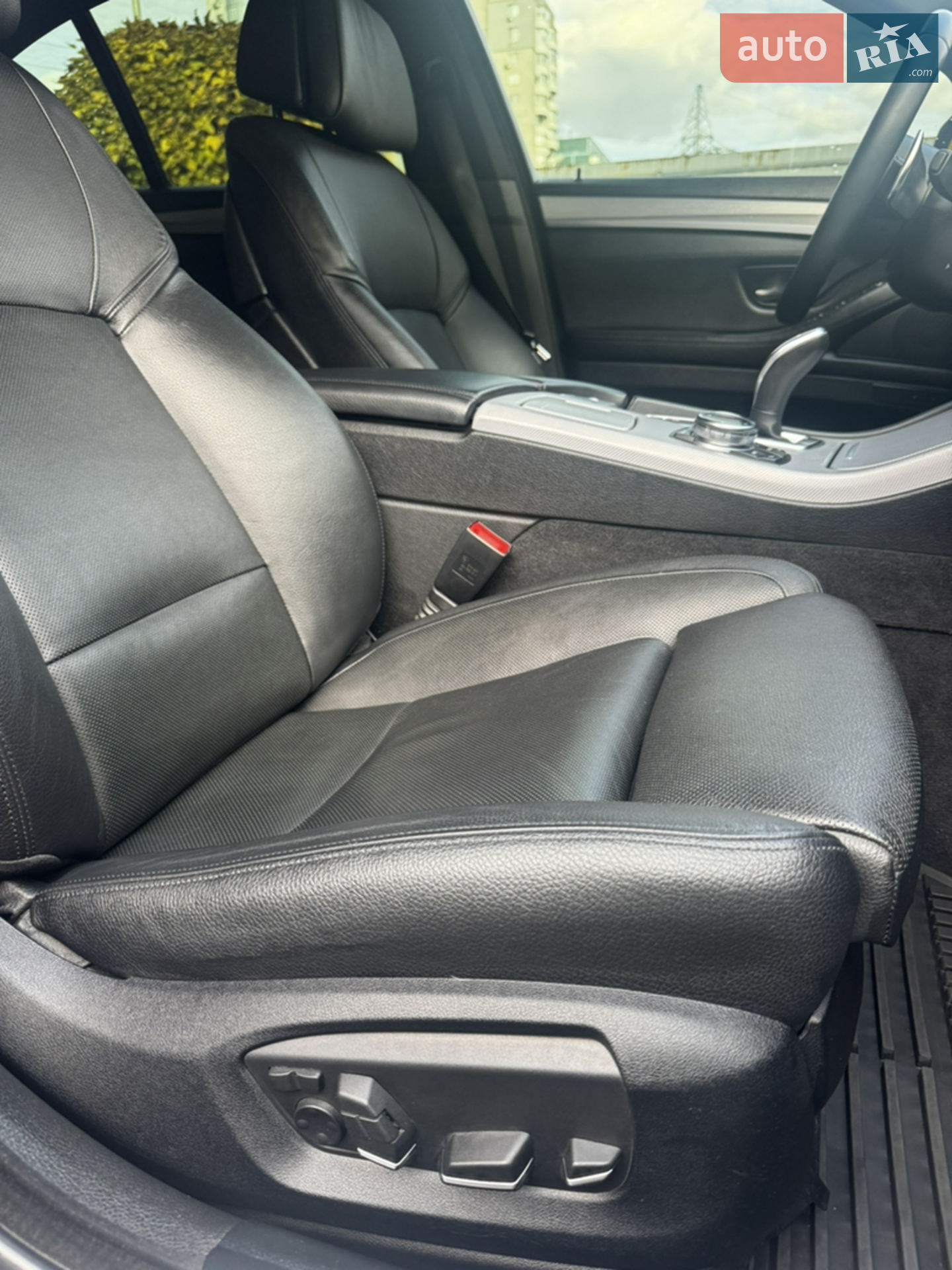 2013 BMW 5er - мініатюра 22