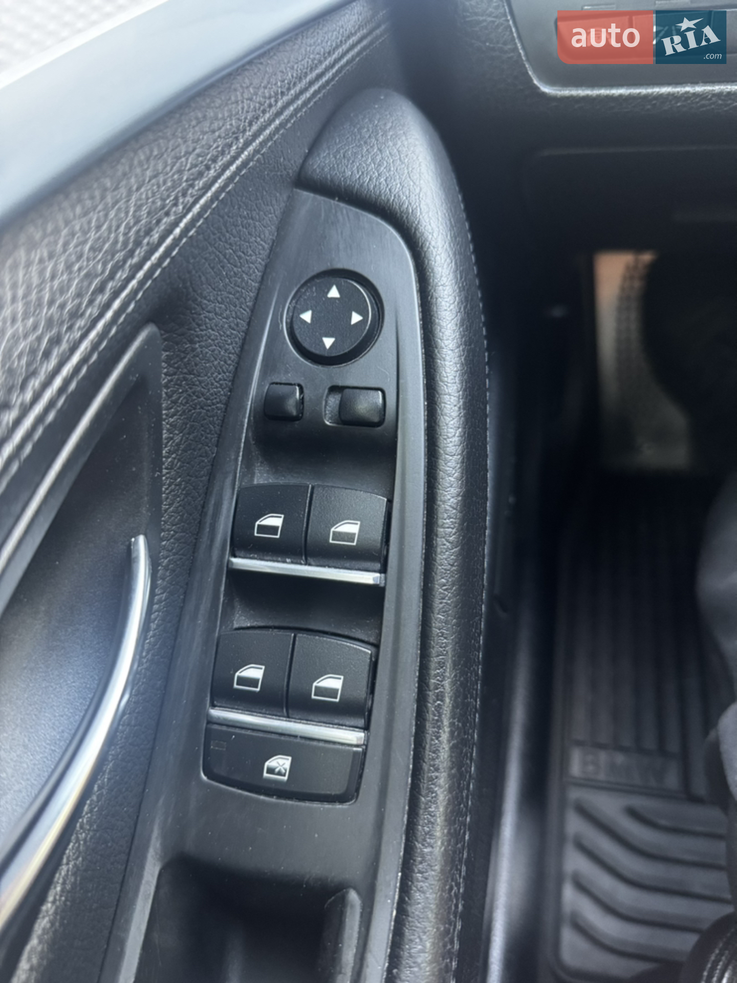 BMW 5 Series 2013 VIN WBA5D71080D060406 фото оголошення 35 з 59