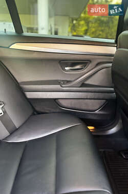 Седан BMW 5 Series 2013 в 