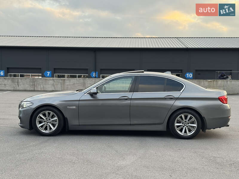 Седан BMW 5 Series 2015 в Виннице