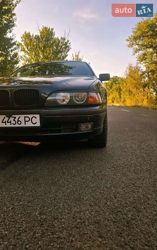 Седан BMW 5 Series 2000 в Одесі