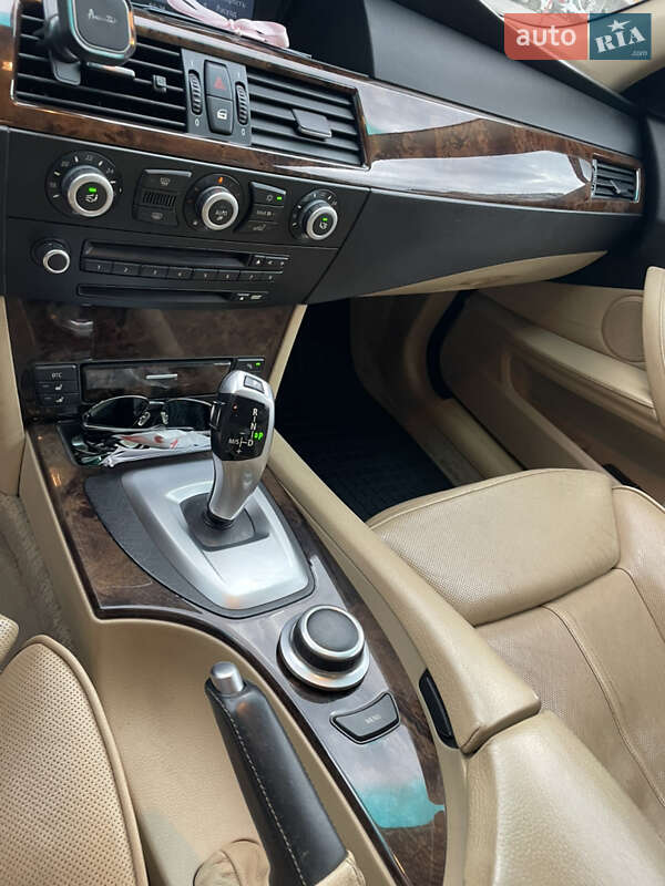 Седан BMW 5 Series 2007 в Виннице