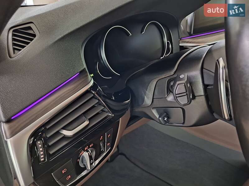 Седан BMW 5 Series 2017 в Николаеве фото 14 Седан BMW 5 Series 2017 в Николаеве