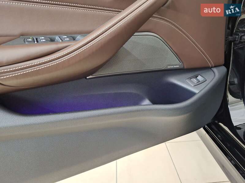 Седан BMW 5 Series 2017 в Николаеве фото 26 Седан BMW 5 Series 2017 в Николаеве