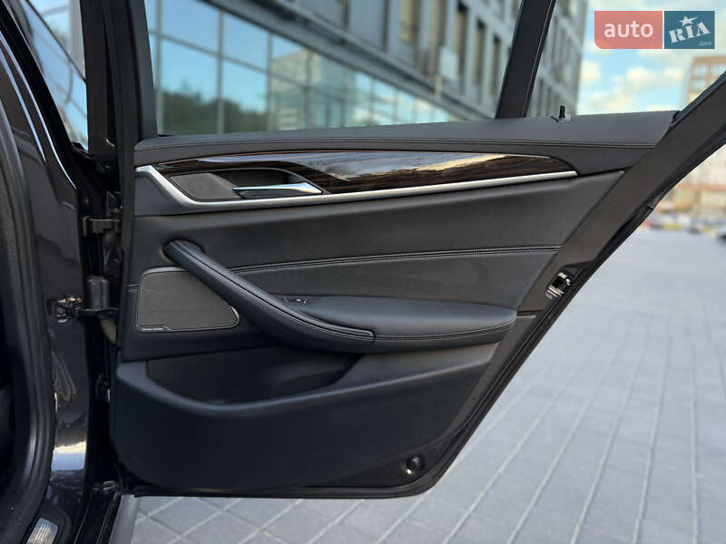 Седан BMW 5 Series 2020 в Львові фото 71 Седан BMW 5 Series 2020 в Львові