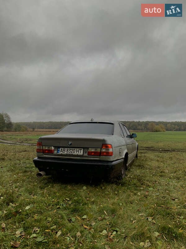 Седан BMW 5 Series 1989 в Гнивани фото 6 Седан BMW 5 Series 1989 в Гнивани