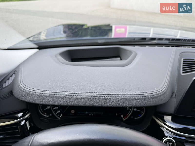 Седан BMW 5 Series 2018 в Киеве фото 40 Седан BMW 5 Series 2018 в Киеве