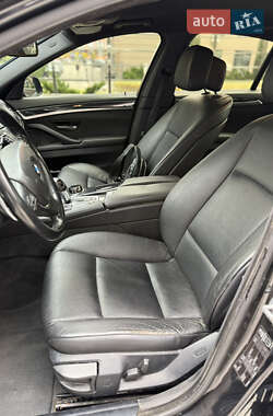 Седан BMW 5 Series 2012 в 