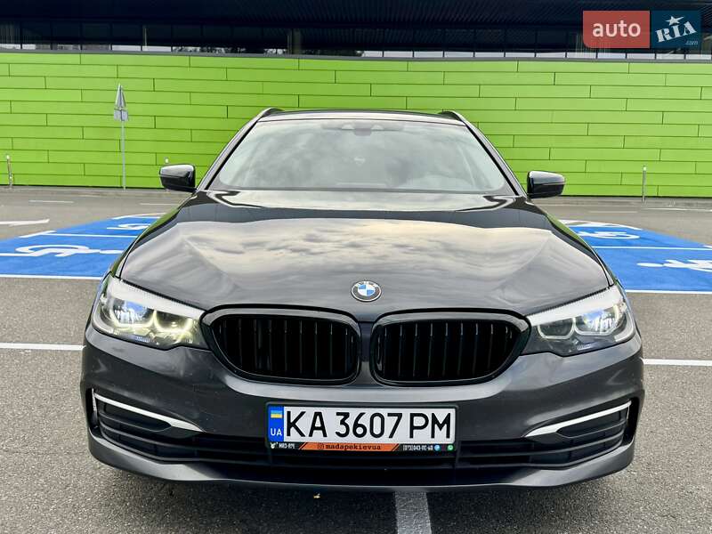 Універсал BMW 5 Series 2017 в Києві фото 9 Універсал BMW 5 Series 2017 в Києві