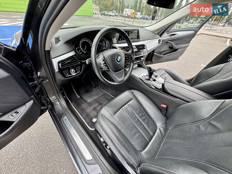 Універсал BMW 5 Series 2017 в Києві фото 28 Універсал BMW 5 Series 2017 в Києві