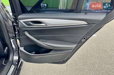 Универсал BMW 5 Series 2017 в 