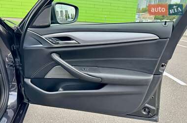 Универсал BMW 5 Series 2017 в 