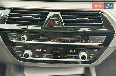 Универсал BMW 5 Series 2017 в 