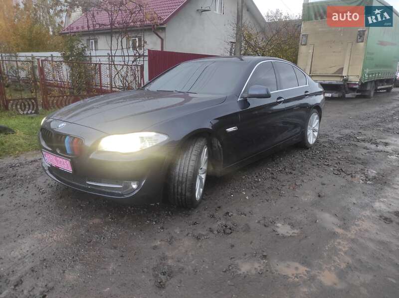 Седан BMW 5 Series 2013 в Ковелі