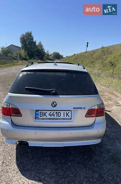 Универсал BMW 5 Series 2005 в  фото 5 Универсал BMW 5 Series 2005 в