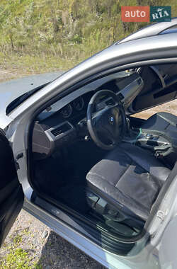 Универсал BMW 5 Series 2005 в  фото 9 Универсал BMW 5 Series 2005 в
