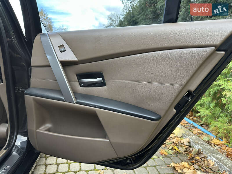 Універсал BMW 5 Series 2004 в Львові