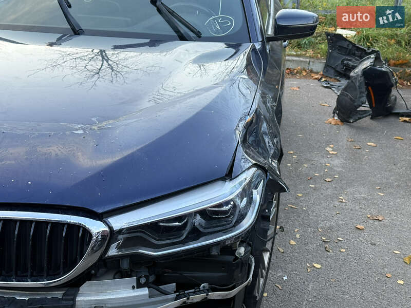 Седан BMW 5 Series 2017 в Львове