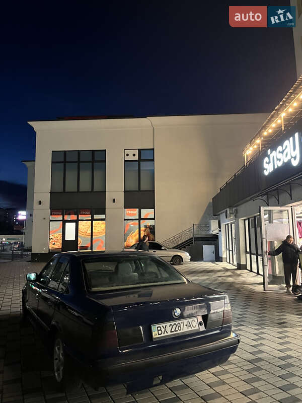 Седан BMW 5 Series 1989 в Хмельницком