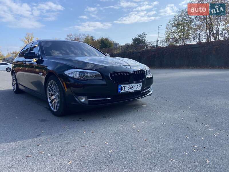 Седан BMW 5 Series 2012 в Дніпрі