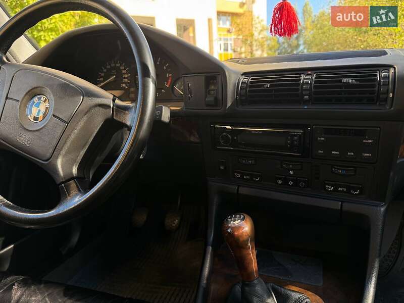 Седан BMW 5 Series 1995 в Киеве фото 23 Седан BMW 5 Series 1995 в Киеве