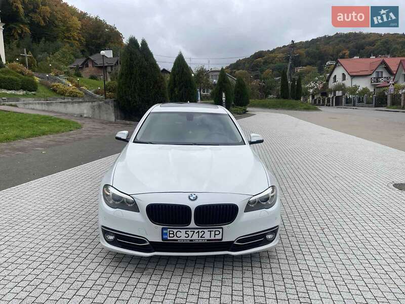 Седан BMW 5 Series 2016 в Львове фото Седан BMW 5 Series 2016 в Львове