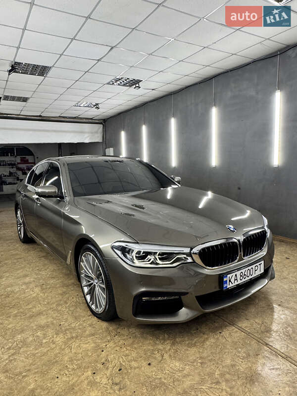 Седан BMW 5 Series 2017 в Киеве