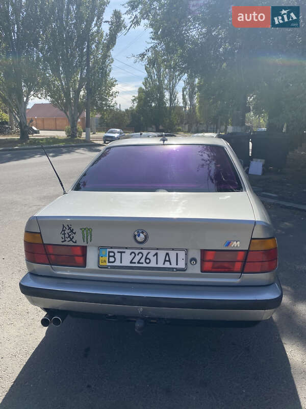 Седан BMW 5 Series 1988 в Николаеве фото 5 Седан BMW 5 Series 1988 в Николаеве
