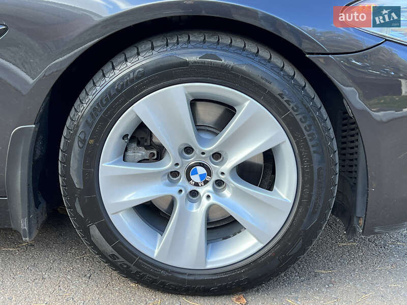 Седан BMW 5 Series 2012 в Ровно
