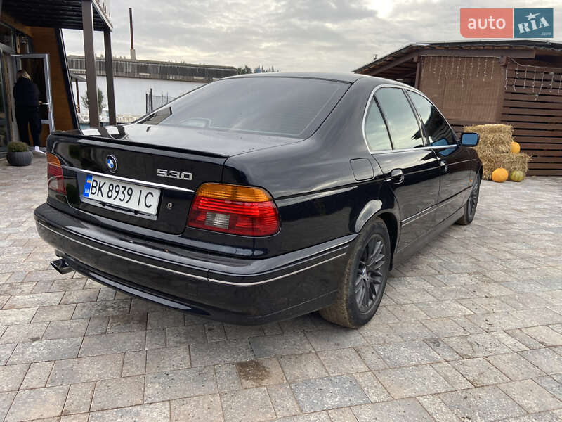 Седан BMW 5 Series 2002 в Ровно