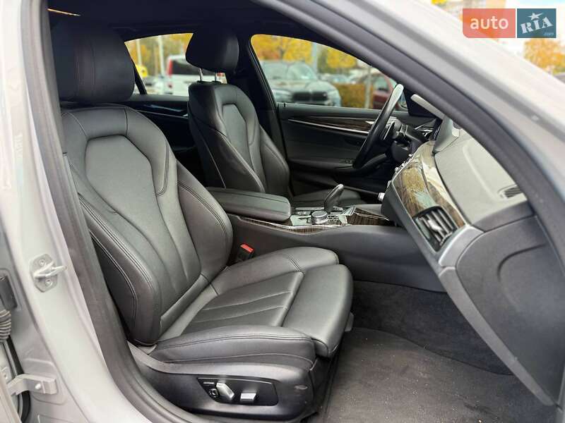 Седан BMW 5 Series 2018 в Києві фото 12 Седан BMW 5 Series 2018 в Києві