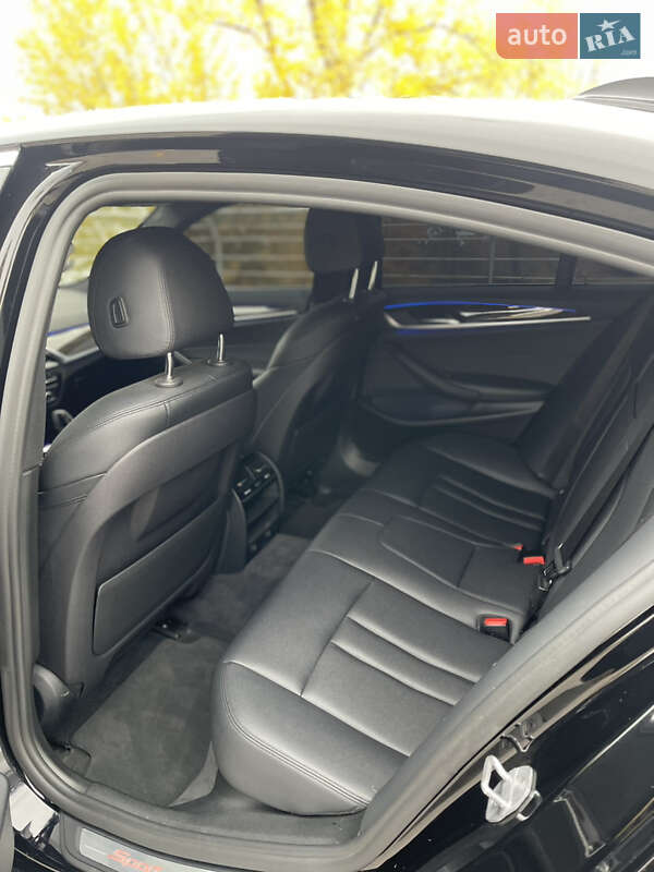 Седан BMW 5 Series 2018 в Днепре