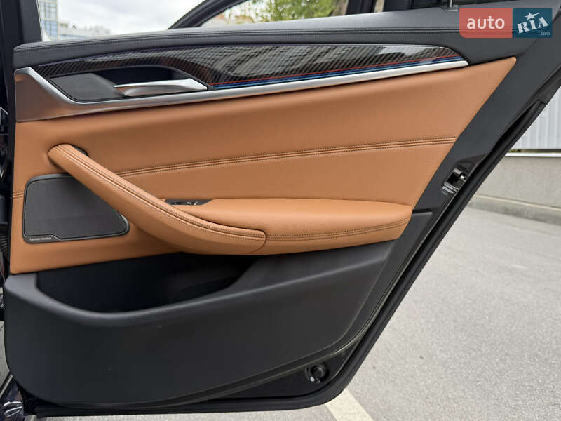 Седан BMW 5 Series 2018 в Києві фото 61 Седан BMW 5 Series 2018 в Києві