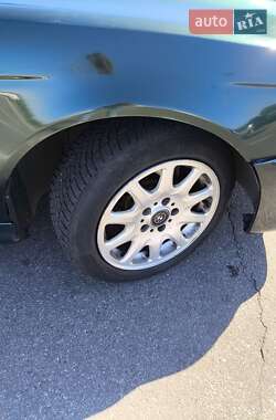 Седан BMW 5 Series 1997 в Киеве