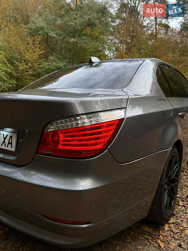Седан BMW 5 Series 2008 в Львові
