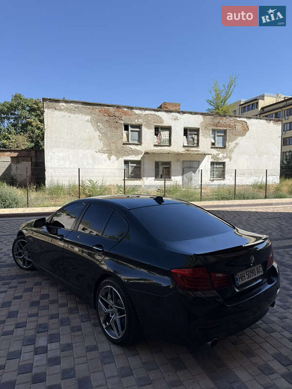 Седан BMW 5 Series 2016 в Измаиле
