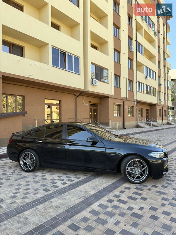 Седан BMW 5 Series 2016 в Измаиле