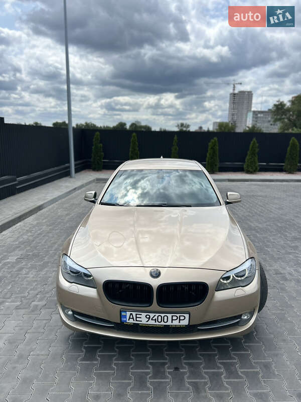 Седан BMW 5 Series 2013 в Днепре