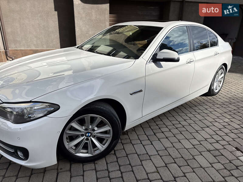 Седан BMW 5 Series 2016 в Івано-Франківську