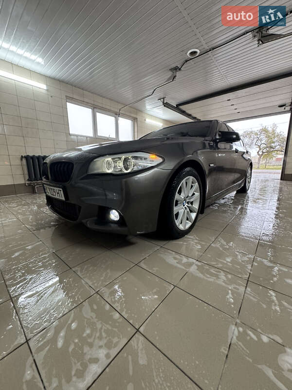 Седан BMW 5 Series 2012 в Жовкве