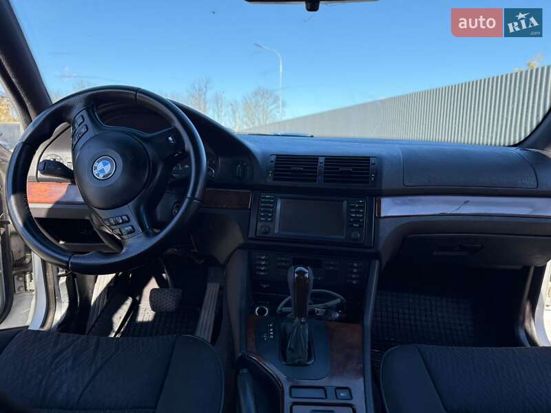 Седан BMW 5 Series 2002 в Летичіві