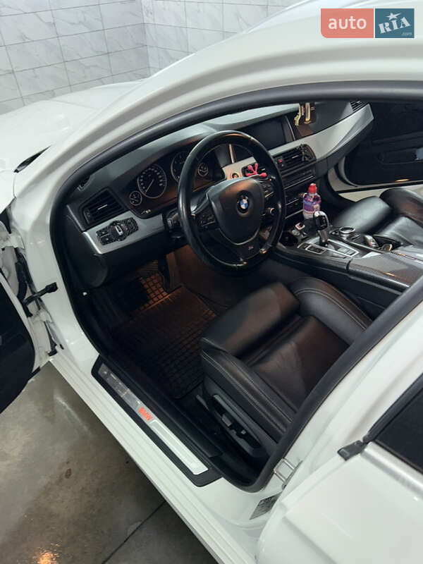 Універсал BMW 5 Series 2014 в Чернівцях фото 11 Універсал BMW 5 Series 2014 в Чернівцях