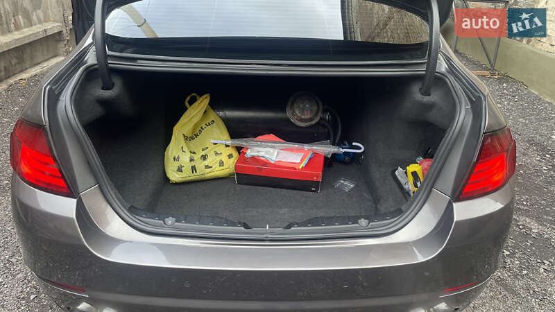 Седан BMW 5 Series 2010 в Киеве фото 24 Седан BMW 5 Series 2010 в Киеве
