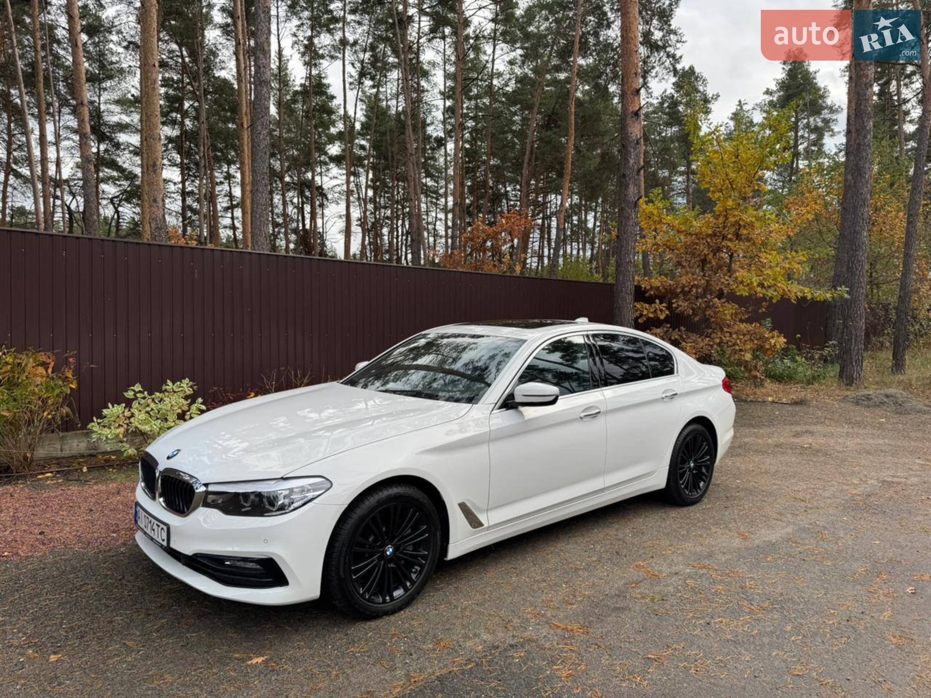 BMW 5 Series 2018 VIN WBAJD1C57JG475060 фото оголошення 2 з 11