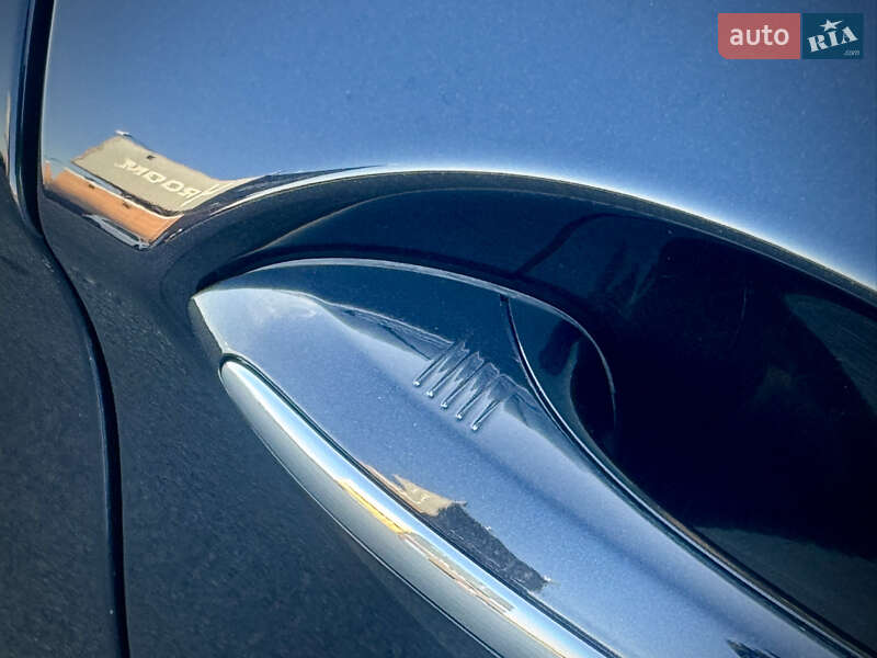 Седан BMW 5 Series 2015 в Киеве