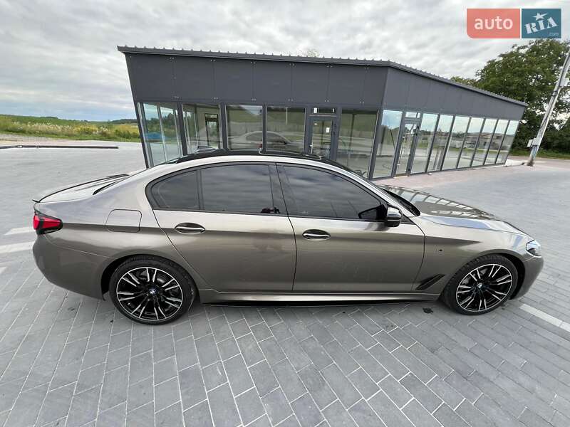 Седан BMW 5 Series 2017 в Львове фото 11 Седан BMW 5 Series 2017 в Львове