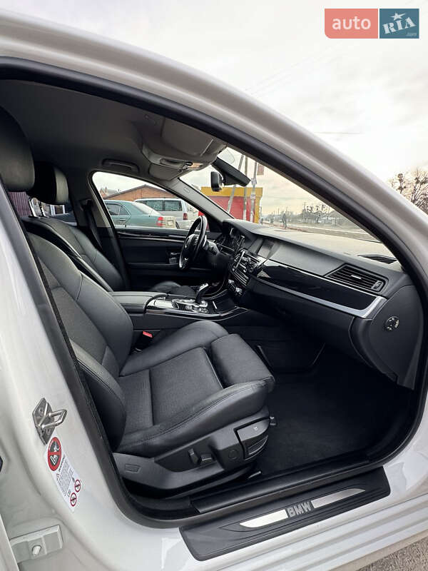 Седан BMW 5 Series 2011 в Харкові