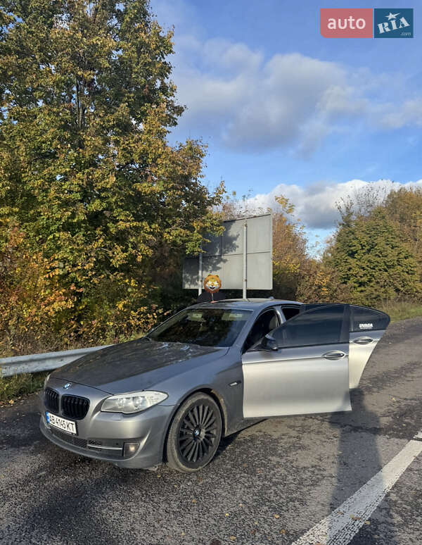 BMW 5 Series 2012 BMW 5 Series 2012